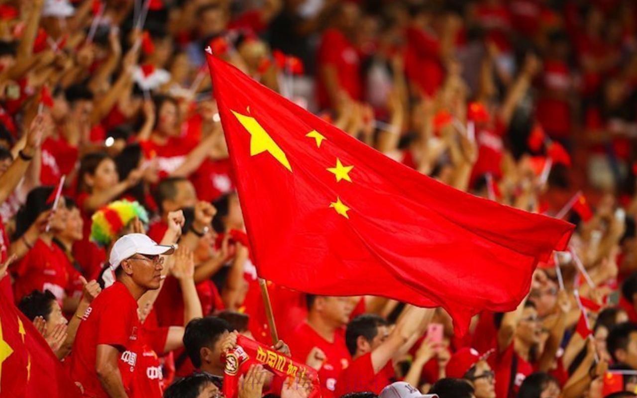 新华全媒头条：中国足球春风拂面